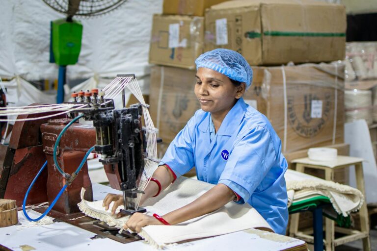 Kto odpowiada za efektywną ochronę dróg oddechowych pracowników w miejscu pracy?