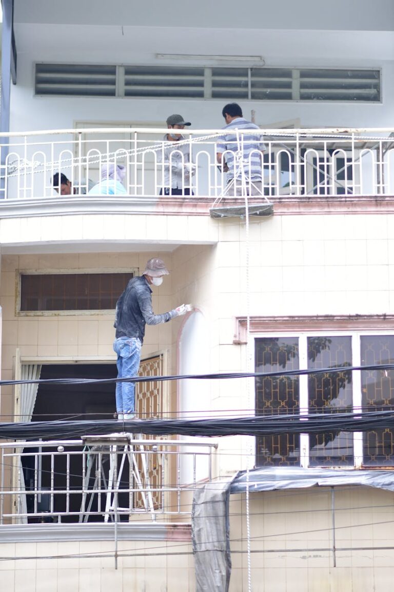 Kiedy na budowie potrzebna jest koparka?